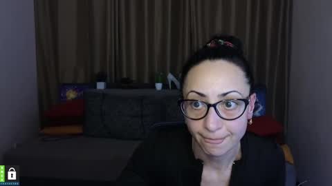 Snapshot of arianna_tifany chatting on March 3, 3:08 am Arianna online show from March 3, 3:08 am