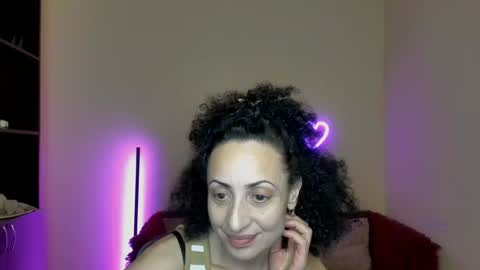 Snapshot of arianna_tifany chatting on March 7, 9:59 pm Arianna online show from March 7, 9:59 pm