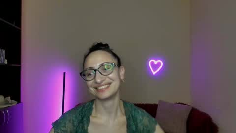 Snapshot of arianna_tifany chatting on March 12, 2:30 am Arianna online show from March 12, 2:30 am