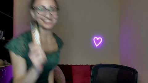 Snapshot of arianna_tifany chatting on March 12, 5:35 am Arianna online show from March 12, 5:35 am