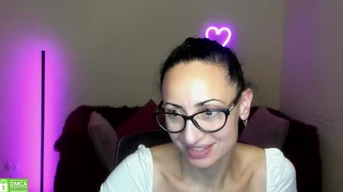 Snapshot of arianna_tifany chatting on September 10, 6:41 pm Arianna online show from September 10, 6:41 pm