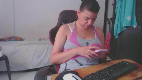 ariannaloovel online show from March 20, 3:50 pm