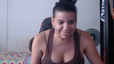 ariannaloovel online show from July 22, 6:00 pm