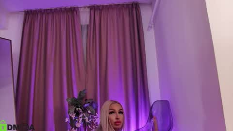 Arianna online show from February 5, 7:29 pm