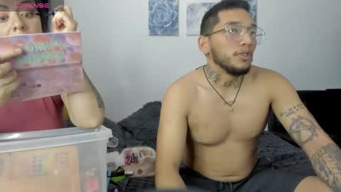 Snapshot of ariannawil chatting on December 1, 1:32 am ariannawil online show from December 1, 1:32 am