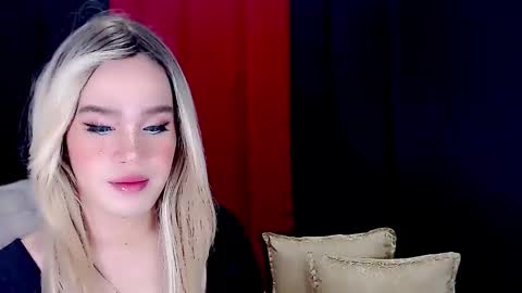 ARIANNE CUMS  online show from December 3, 8:27 am