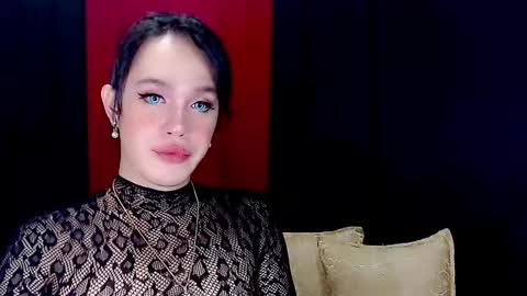 ARIANNE CUMS  online show from December 13, 8:15 pm