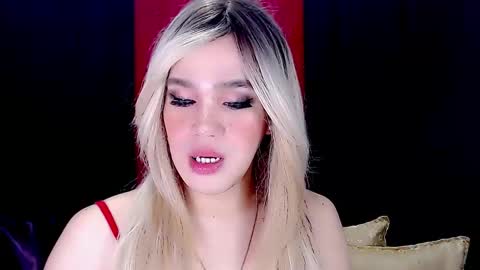 ARIANNE CUMS  online show from January 10, 9:44 am