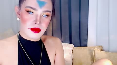 ARIANNE CUMS  online show from October 31, 10:22 pm