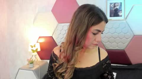 aria online show from March 25, 5:41 pm