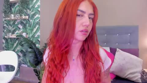 Snapshot of ariarusso_ chatting on March 18, 9:18 pm ariarusso_ online show from March 18, 9:18 pm