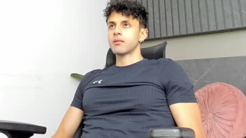 ariasaadeh online show from September 19, 12:06 pm