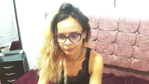 ariasmithog online show from February 1, 7:44 pm