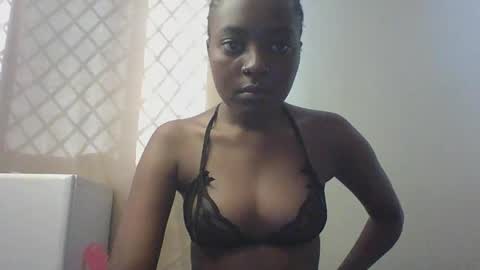 Snapshot of ariax_a chatting on April 8, 6:02 am Tight pussy online show from April 8, 6:02 am
