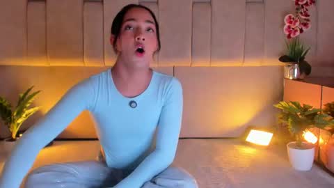 Welcome to Ari room online show from July 24, 7:34 pm