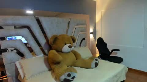 Snapshot of aridreamon chatting on July 14, 4:17 am aridreamon online show from July 14, 4:17 am