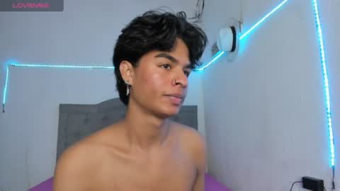 ariel_adan online show from June 20, 7:16 pm