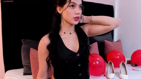 Snapshot of ariel_jonnes chatting on September 21, 5:09 am Ariel online show from September 21, 5:09 am