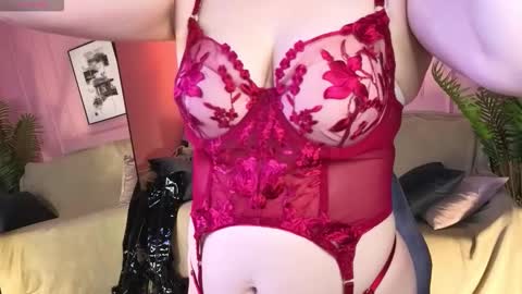 Ari online show from October 17, 6:05 am