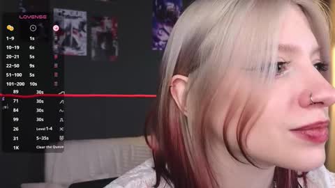 Snapshot of arielabradberry chatting on March 6, 2:35 pm Ariel online show from March 6, 2:35 pm