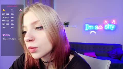 Snapshot of arielabradberry chatting on March 19, 1:37 pm Ariel online show from March 19, 1:37 pm