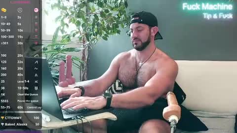 Ariel online show from May 31, 6:09 pm