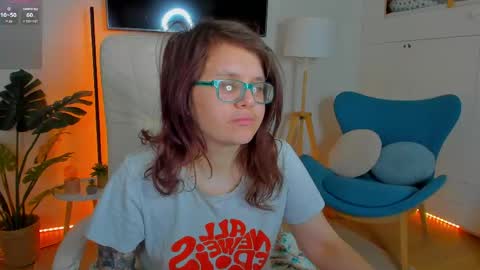 Snapshot of ariell_mini chatting on March 16, 6:50 am Ariell Mini online show from March 16, 6:50 am