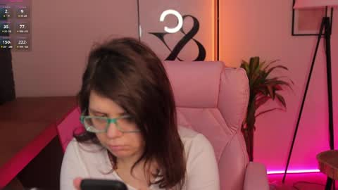 Snapshot of ariell_mini chatting on March 30, 11:55 am Ariell Mini online show from March 30, 11:55 am