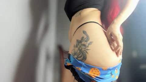 Snapshot of ariell_rose1 chatting on September 27, 3:22 am Stephany online show from September 27, 3:22 am