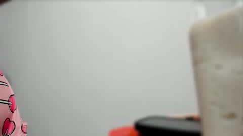 Snapshot of ariell_rose1 chatting on December 5, 3:37 am Stephany online show from December 5, 3:37 am