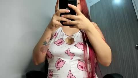 Stephany  online show from June 17, 2:47 am