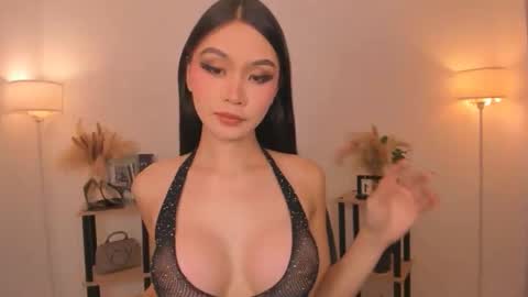 Snapshot of ariellaarida69 chatting on February 22, 11:09 am MIRA GREYSON online show from February 22, 11:09 am