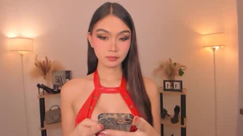 Snapshot of ariellaarida69 chatting on March 3, 11:49 am MIRA GREYSON online show from March 3, 11:49 am