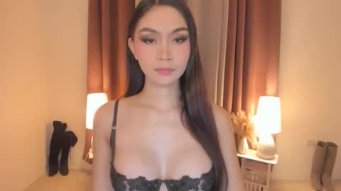 Snapshot of ariellaarida69 chatting on March 19, 11:36 am MIRA GREYSON online show from March 19, 11:36 am