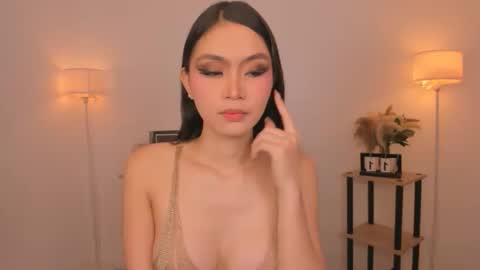 Snapshot of ariellaarida69 chatting on March 26, 11:27 am MIRA GREYSON online show from March 26, 11:27 am