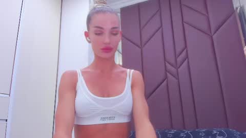 AriellaBlonde online show from June 9, 9:04 pm