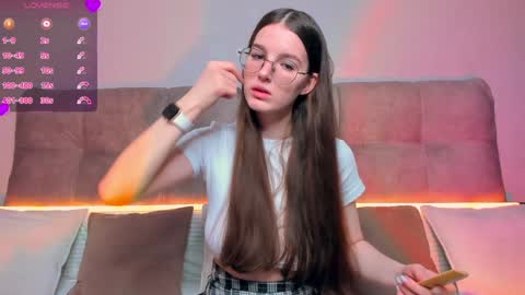 Ariella online show from December 20, 4:09 am