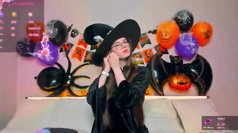 Ariella online show from October 29, 4:26 am