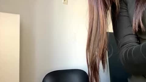 Ariel online show from March 11, 6:19 am