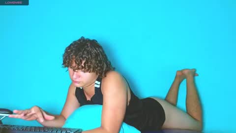 Ariel Aoir online show from July 23, 1:58 am