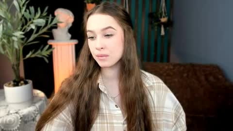 Snapshot of arielsykes chatting on May 6, 6:57 pm arielsykes online show from May 6, 6:57 pm