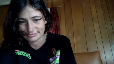 Snapshot of arielwyld chatting on October 6, 2:03 pm ariel colin when hes here online show from October 6, 2:03 pm