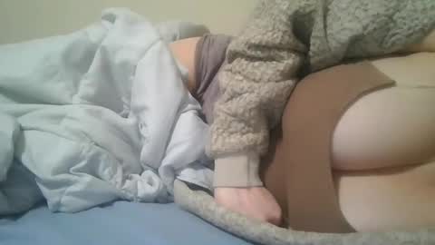 ariesfirebaby online show from February 18, 5:20 am