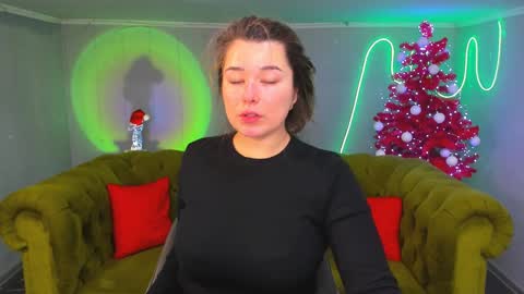 Ari online show from December 5, 9:06 am