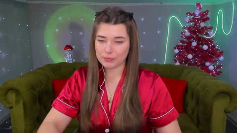 Ari online show from December 12, 4:10 pm