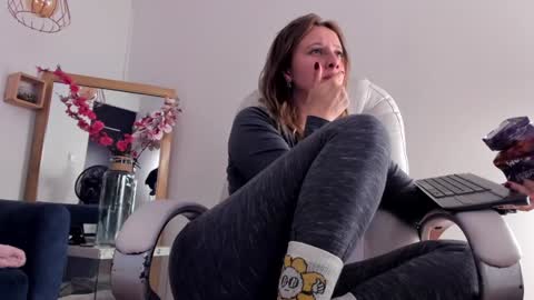 Ari  online show from January 30, 10:51 pm