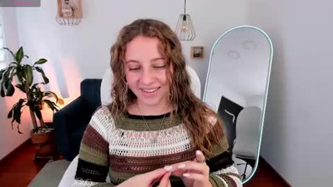 Ari  online show from July 27, 7:43 pm