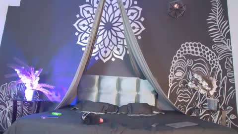 Ari online show from September 10, 7:25 pm