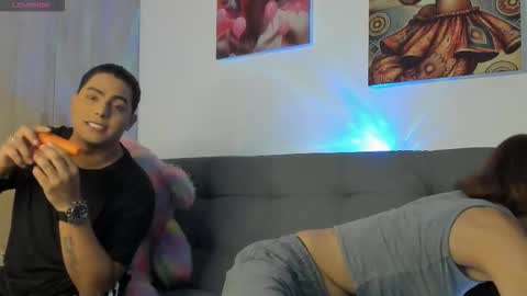 Ariana Forero ---- independet model online show from March 25, 12:38 am