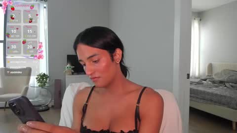 Aria online show from September 20, 5:36 pm